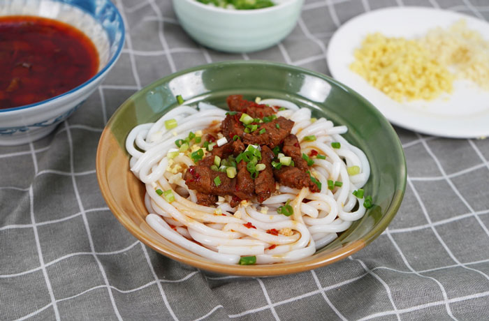 千家镇肉臊子粉培训